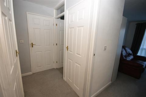 1 bedroom flat to rent, Whinney Hill Park, Brighouse