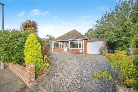 2 bedroom detached bungalow for sale, Kreswell Grove, Harwich