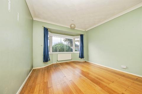 2 bedroom detached bungalow for sale, Kreswell Grove, Harwich