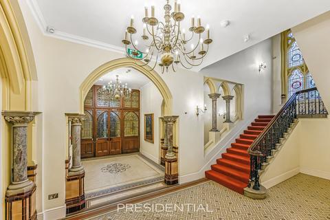 3 bedroom apartment for sale, Regents Drive, Woodford Green IG8