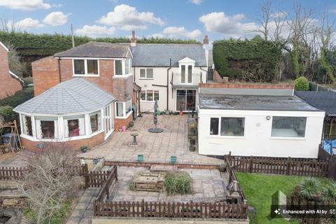 undefined, Evesham Road, Astwood Bank, B96