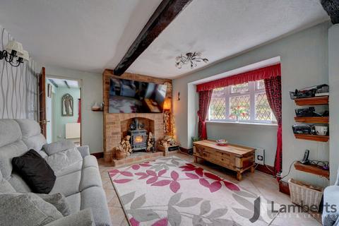 undefined, Evesham Road, Astwood Bank, B96
