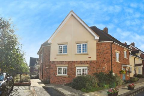 2 bedroom end of terrace house for sale, Dame Mary Walk, Halstead
