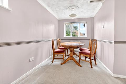 2 bedroom bungalow for sale, Queens Pine, Bracknell, Berkshire, RG12