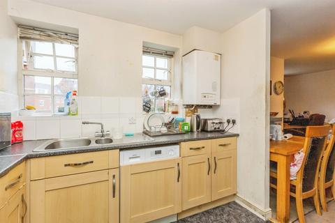 2 bedroom apartment for sale, Florey Gardens, Aylesbury