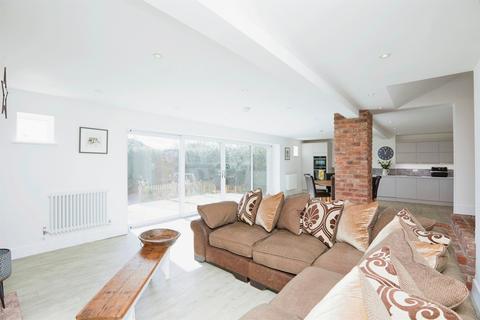 undefined, St. Mawes Close, Derby DE22