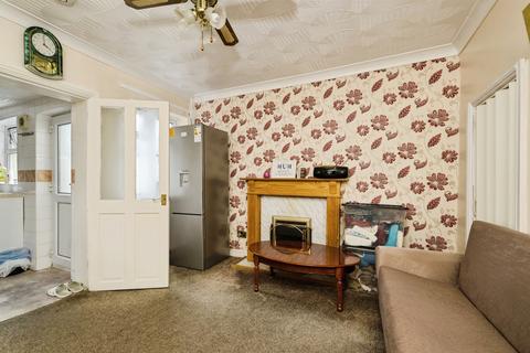 3 bedroom terraced house for sale, Gladstone Street, Peterborough