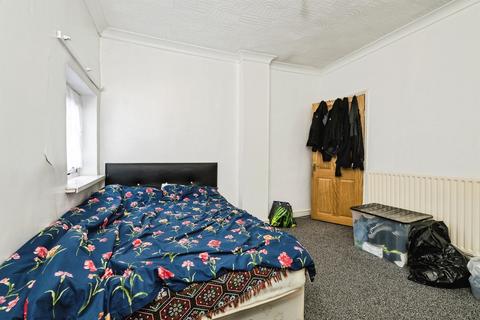 3 bedroom terraced house for sale, Gladstone Street, Peterborough