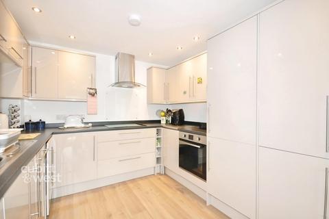 undefined, Wood Street, Station Road, RH19