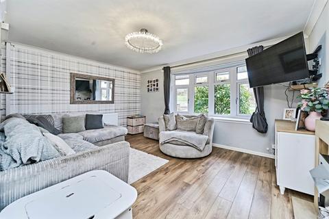 3 bedroom semi-detached house for sale, Beaconview Road, West Bromwich