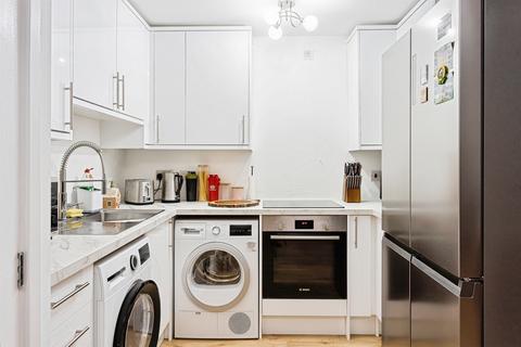 undefined, Larkspur Drive, Burgess Hill