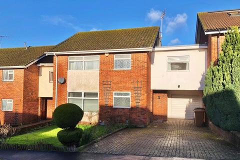4 bedroom link detached house for sale, Foxleys, Watford WD19