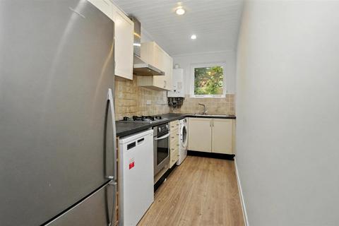 undefined, Cranesthorpe Court, 8 Guys Cliffe AvenueLeamington Spa
