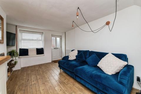 2 bedroom terraced house for sale, Tiverton Road, Cullompton