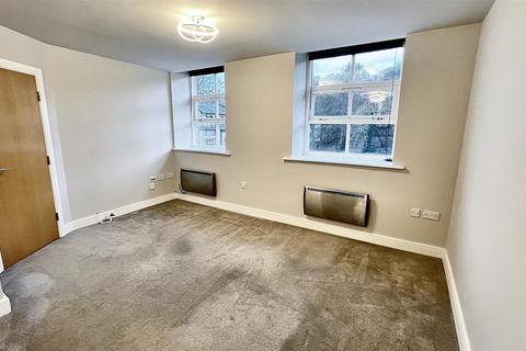 1 bedroom flat to rent, The Park, Kirkburton, Huddersfield