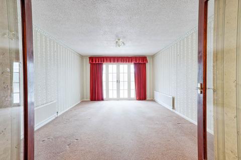 2 bedroom detached bungalow for sale, Cheltenham Drive, Leigh On Sea