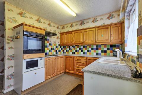 2 bedroom detached bungalow for sale, Cheltenham Drive, Leigh On Sea