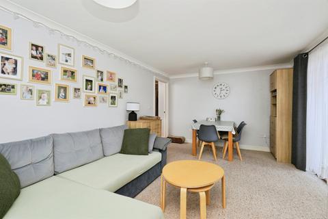 2 bedroom flat for sale, Barbuda Quay, Eastbourne
