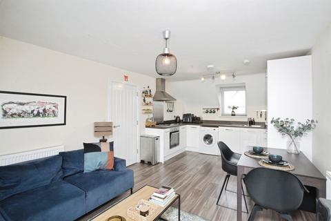 Doyle Close, Rugby