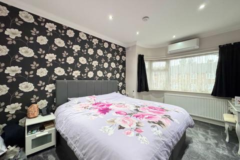 5 bedroom semi-detached house for sale, Fairmead Crescent, Edgware, HA8