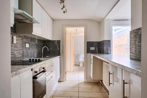 2 bedroom terraced house for sale, New Street,  Aylesbury,  HP20