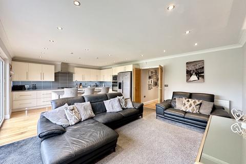 4 bedroom detached house for sale, Church Street, Billericay CM11