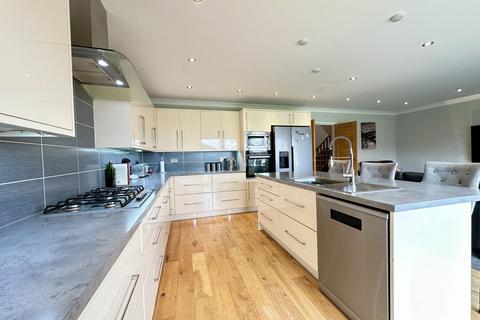 4 bedroom detached house for sale, Church Street, Billericay CM11
