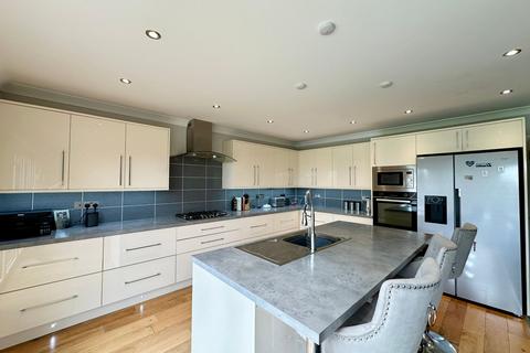 4 bedroom detached house for sale, Church Street, Billericay CM11