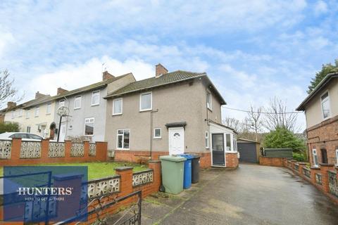3 bedroom end of terrace house for sale, Elm Street, Hollingwood, Chesterfield, S43 2HJ