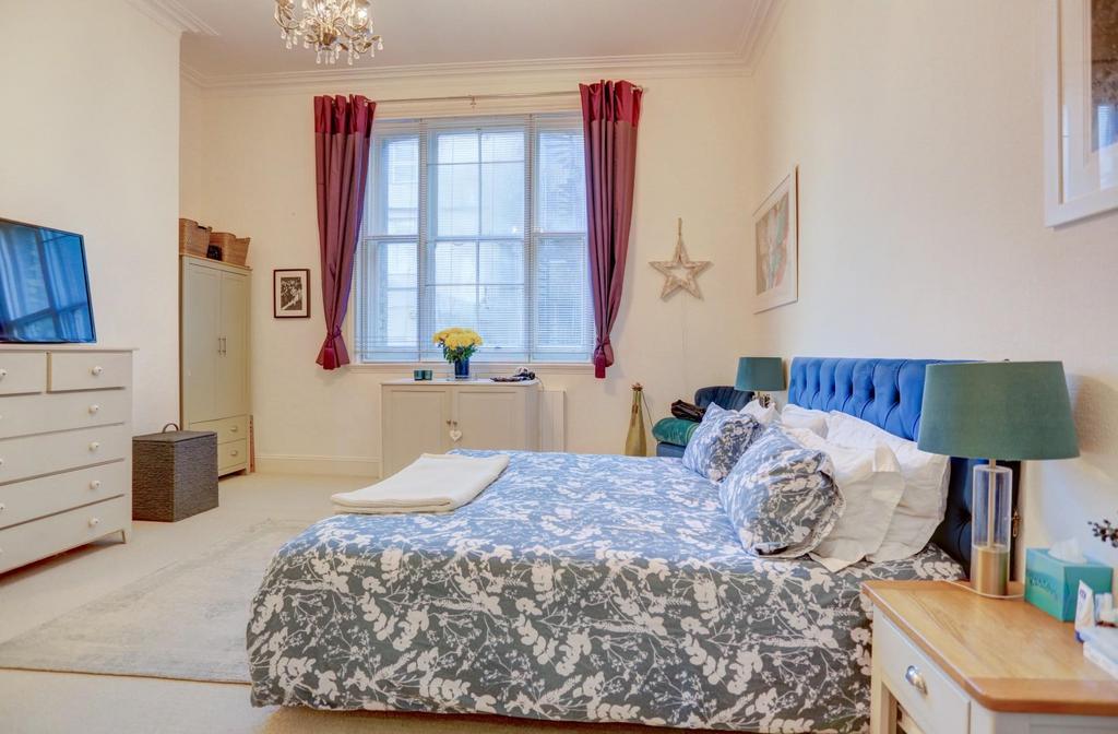 Bedroom.jpg