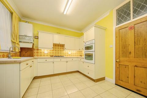6 bedroom terraced house for sale, New Pier Street, Walton On The Naze