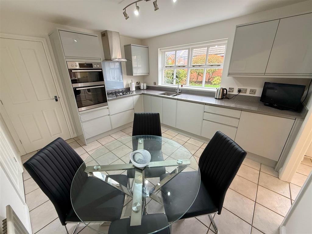Kitchen Breakfast Room