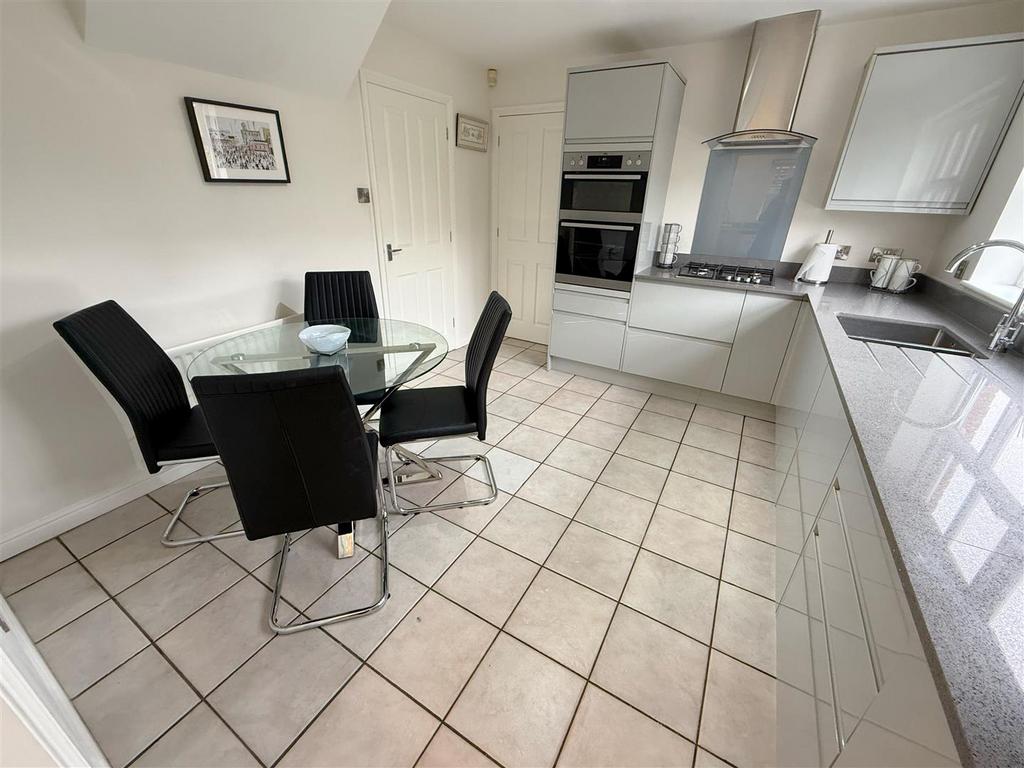 Kitchen Breakfast Room