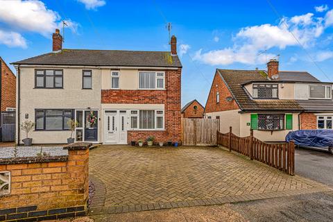 4 bedroom semi-detached house for sale, Station Road, Leicester, LE9