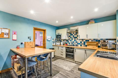 4 bedroom semi-detached house for sale, Station Road, Leicester, LE9