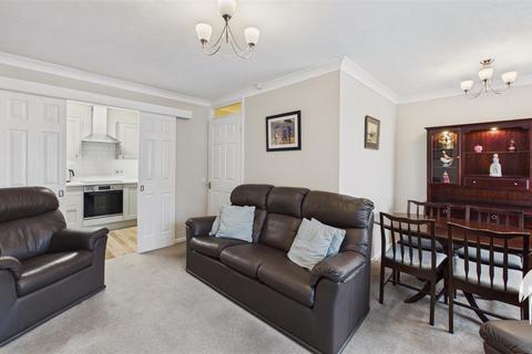 1 bedroom flat for sale, Beecholm Court, Ashbrooke, Sunderland