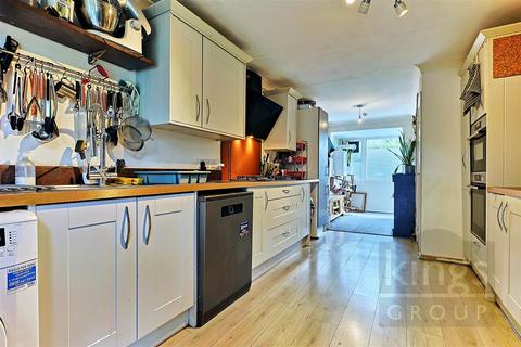 3 bedroom terraced house for sale, The Downs, Harlow
