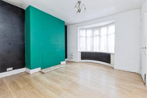 3 bedroom end of terrace house for sale, Barton Avenue, Hartlepool
