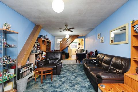 2 bedroom terraced house for sale, Sotheron Road, Watford