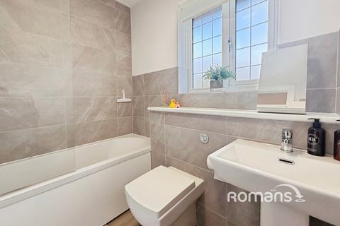 1 bedroom apartment for sale, Campbell Close, Yateley, Hampshire
