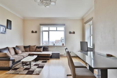 3 bedroom flat for sale, Arnewood Road, Bournemouth
