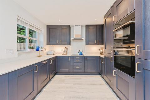 3 bedroom end of terrace house for sale, Chester Gardens, SUTTON COLDFIELD