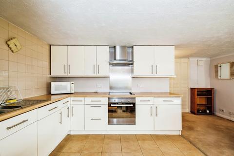 1 bedroom flat for sale, Brighton Road, LANCING