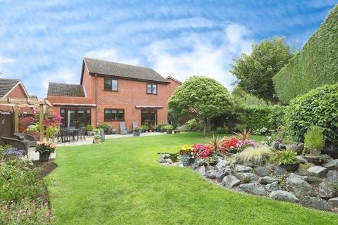 4 bedroom detached house for sale, Bristol Way, Wellesbourne, Warwick
