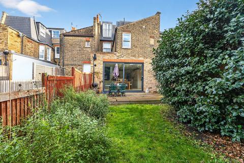 4 bedroom terraced house for sale, Dingwall Road, London
