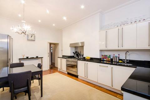 2 bedroom flat for sale, Trebovir Road, Earls Court, London, SW5