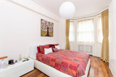 2 bedroom flat for sale, Trebovir Road, Earls Court, London, SW5