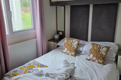 3 bedroom park home for sale, Sand le Mere Holiday Park