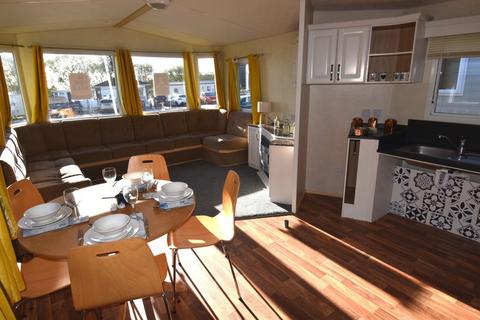 2 bedroom park home for sale, Sand le Mere Holiday Park