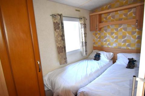 2 bedroom park home for sale, Sand le Mere Holiday Park